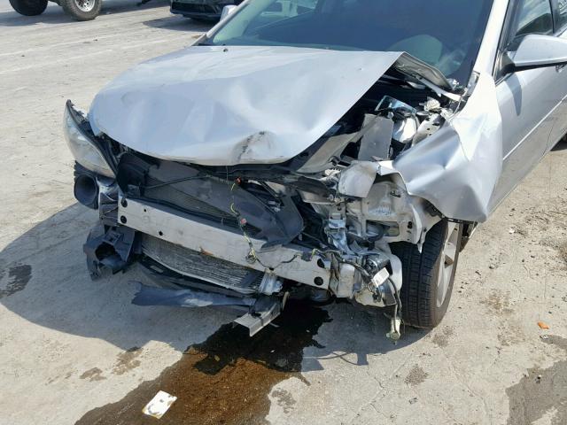 1G1ZC5E01CF310768 - 2012 CHEVROLET MALIBU 1LT SILVER photo 9