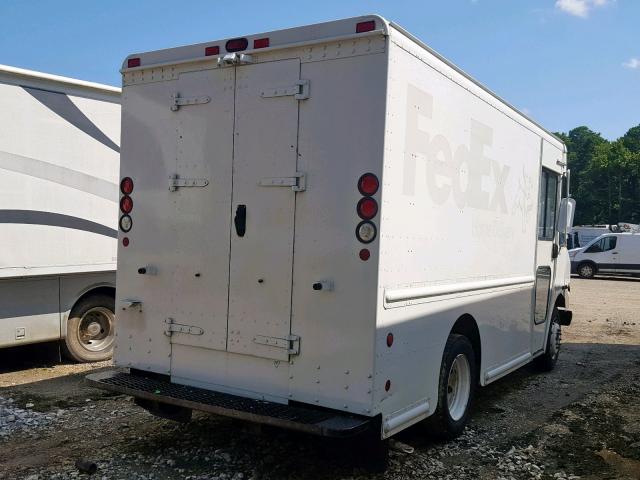 5B4KPD25873422827 - 2007 WORKHORSE CUSTOM CHASSIS COMMERCIAL WHITE photo 4