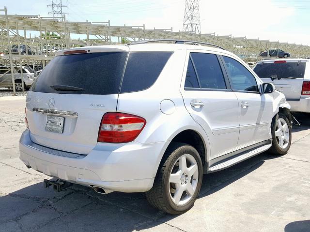 4JGBB72E08A384996 - 2008 MERCEDES-BENZ ML 550 SILVER photo 4