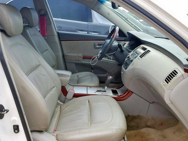 KMHFC46F37A223654 - 2007 HYUNDAI AZERA SE WHITE photo 5