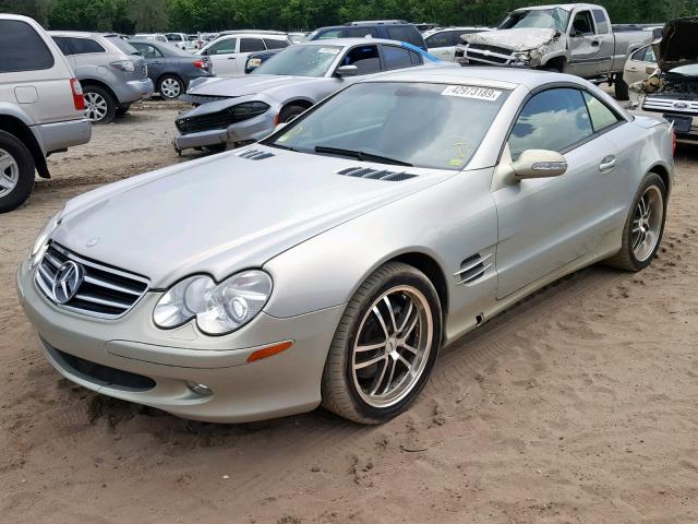 WDBSK75F83F010381 - 2003 MERCEDES-BENZ SL 500R SILVER photo 2