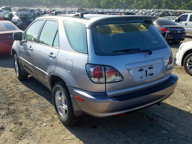 JTJHF10U620243774 - 2002 LEXUS RX 300 SILVER photo 3