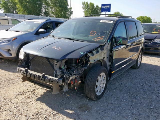 2C4RC1BG2DR674340 - 2013 CHRYSLER TOWN & COU GRAY photo 2