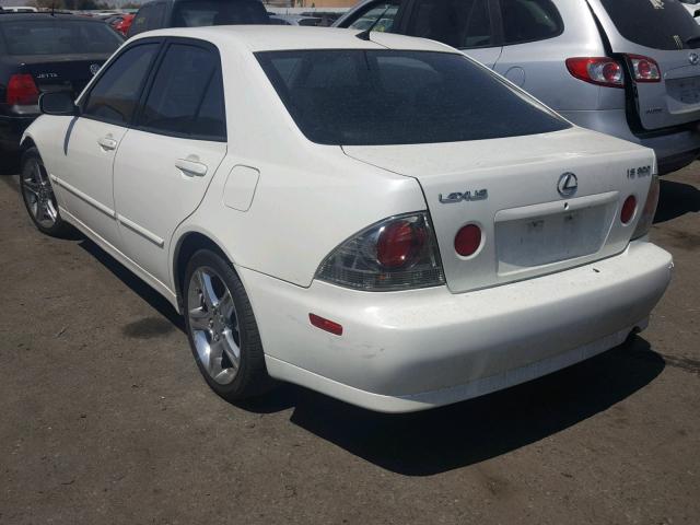 JTHBD192730068368 - 2003 LEXUS IS 300 WHITE photo 3