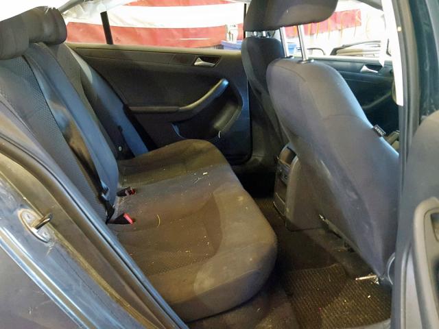 3VW1K7AJ3DM431141 - 2013 VOLKSWAGEN JETTA BASE GRAY photo 6