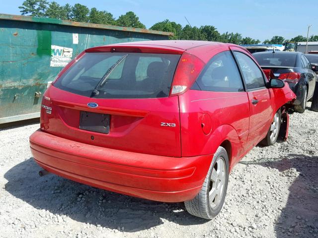3FAFP31N65R149091 - 2005 FORD FOCUS ZX3 RED photo 4