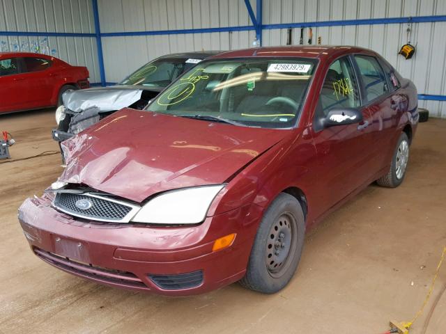 1FAFP34N57W162748 - 2007 FORD FOCUS ZX4 RED photo 2