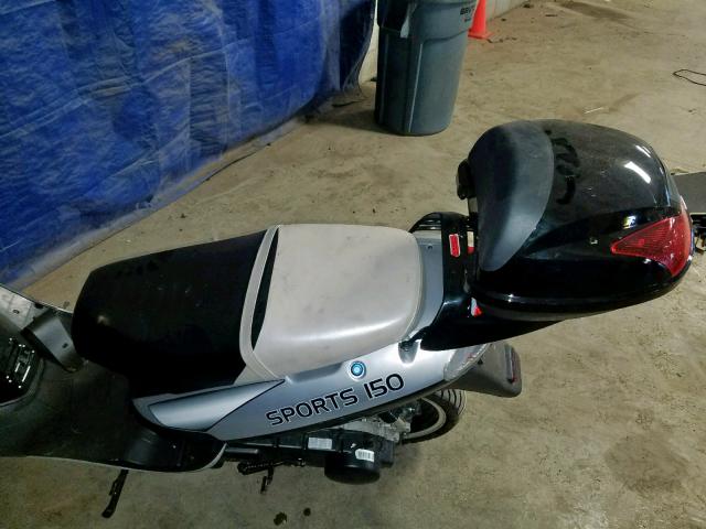 L9NTELKE6H1010967 - 2017 TAO SCOOTER BLACK photo 6