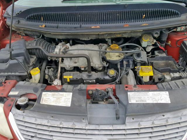 2C4GP74L31R291009 - 2001 CHRYSLER TOWN & COU RED photo 7