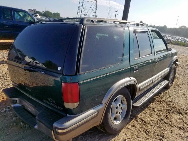 1GNDT13W1W2103477 - 1998 CHEVROLET BLAZER GREEN photo 4