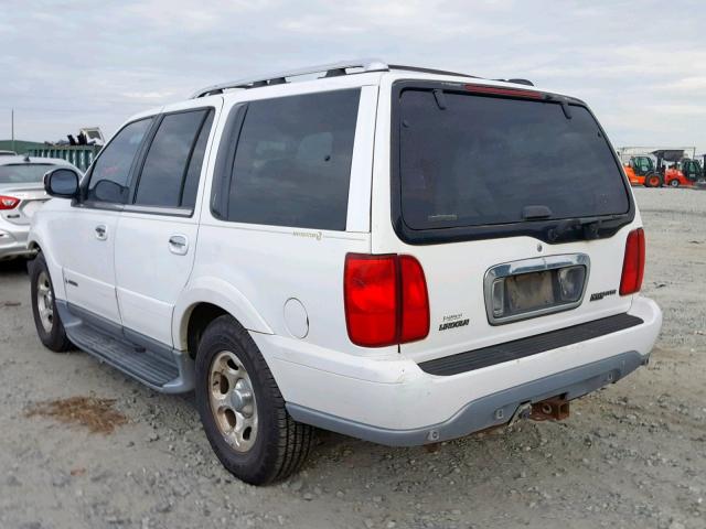 5LMRU27A9YLJ09842 - 2000 LINCOLN NAVIGATOR WHITE photo 3