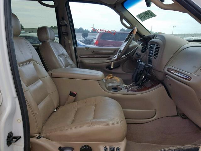 5LMRU27A9YLJ09842 - 2000 LINCOLN NAVIGATOR WHITE photo 5
