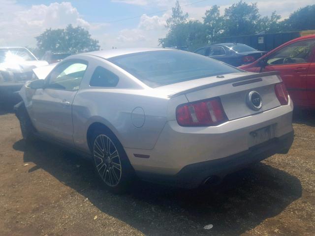 1ZVBP8CFXB5133337 - 2011 FORD MUSTANG GT SILVER photo 3