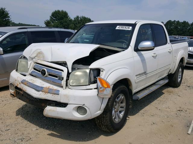 5TBET34156S532926 - 2006 TOYOTA TUNDRA DOU WHITE photo 2