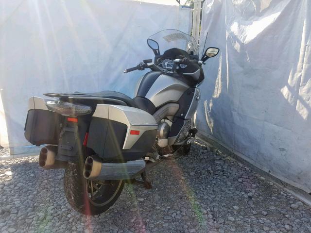 WB1061208CZZ20554 - 2012 BMW K1600 GTL SILVER photo 4