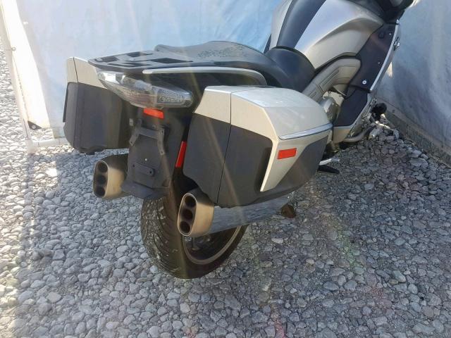 WB1061208CZZ20554 - 2012 BMW K1600 GTL SILVER photo 6