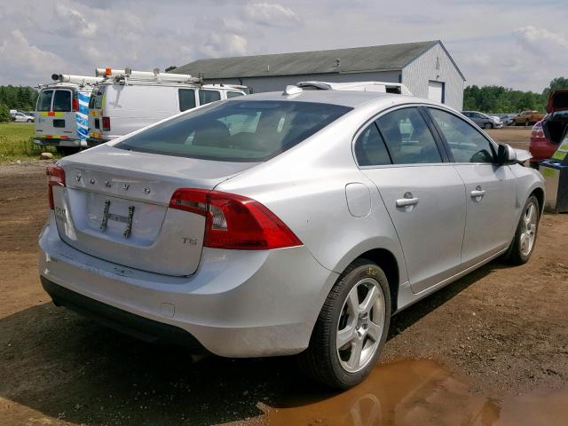 YV1622FS0C2111577 - 2012 VOLVO S60 T5 SILVER photo 4