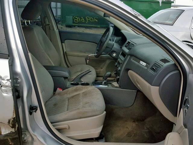 3FAHP0GA7BR321846 - 2011 FORD FUSION S SILVER photo 5