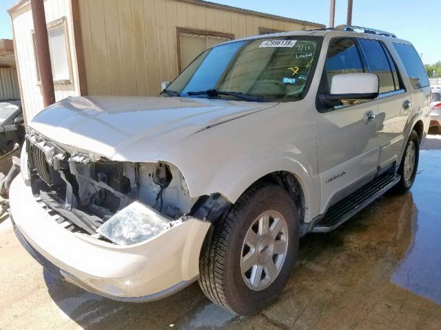 5LMFU27R64LJ41344 - 2004 LINCOLN NAVIGATOR SILVER photo 2