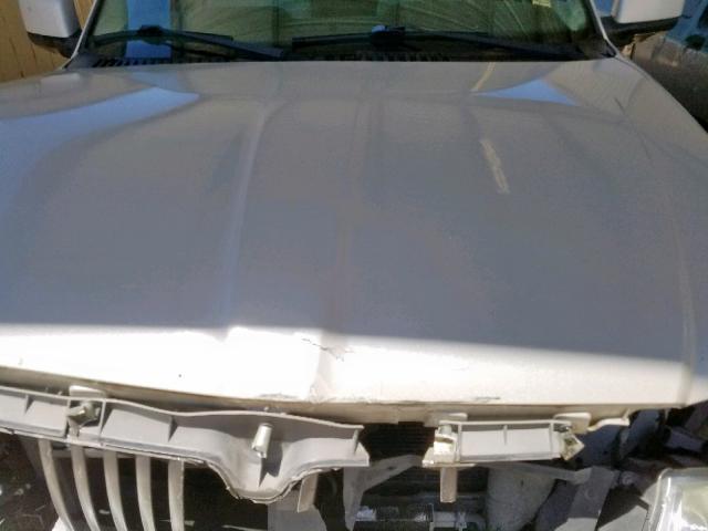 5LMFU27R64LJ41344 - 2004 LINCOLN NAVIGATOR SILVER photo 7