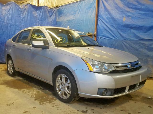 1FAHP36N89W246586 - 2009 FORD FOCUS SES SILVER photo 1