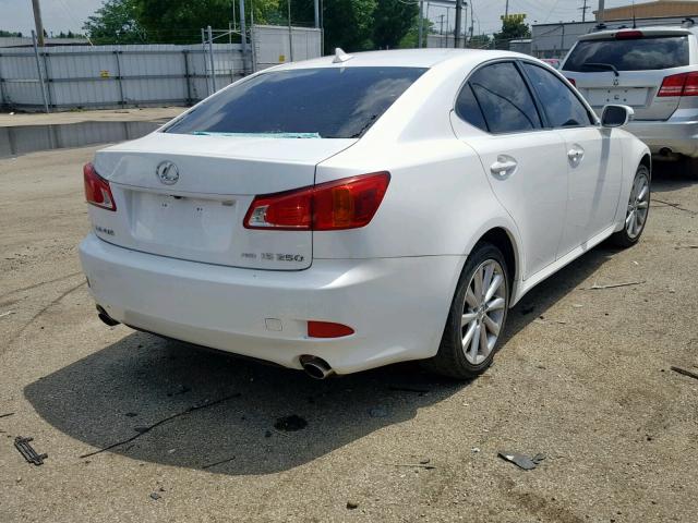 JTHCK262192029731 - 2009 LEXUS IS 250 WHITE photo 4