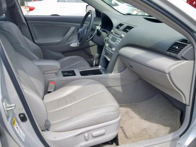 4T1BB46K97U025836 - 2007 TOYOTA CAMRY NEW SILVER photo 5