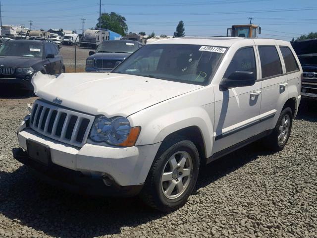 1J8GR48K68C183697 - 2008 JEEP GRAND CHER WHITE photo 2