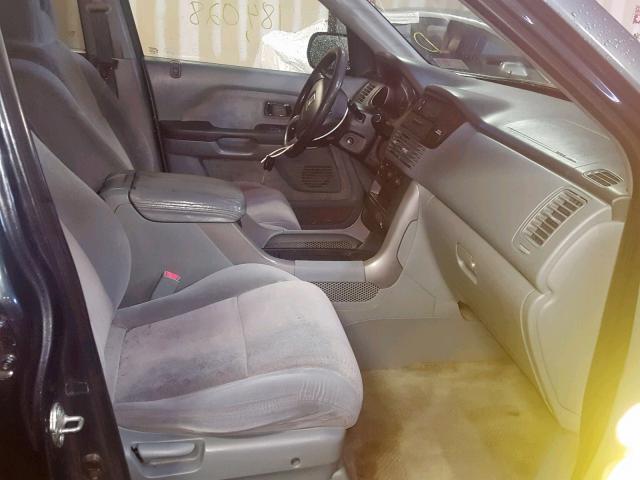 2HKYF18175H559060 - 2005 HONDA PILOT LX GRAY photo 5