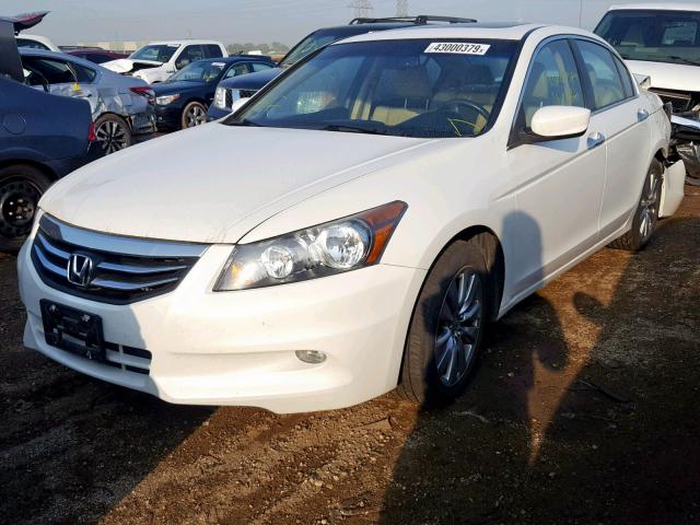 1HGCP3F83CA017530 - 2012 HONDA ACCORD EXL WHITE photo 2