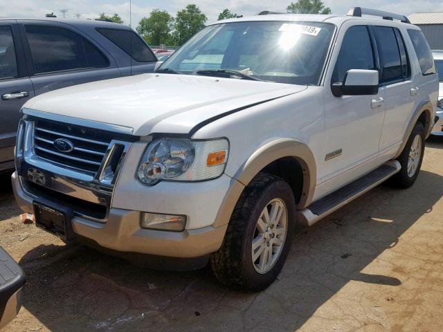 1FMEU74E97UB35596 - 2007 FORD EXPLORER E WHITE photo 2