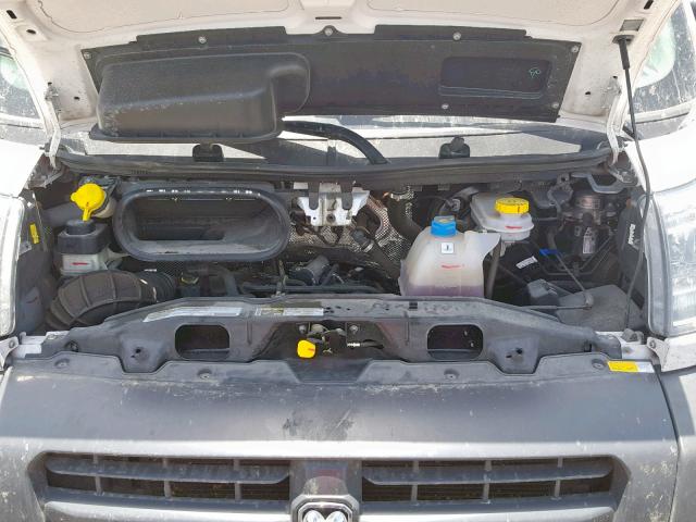 3C6TRVDG3JE148702 - 2018 RAM PROMASTER 白色 照片 7