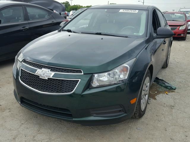 1G1PA5SH1E7425052 - 2014 CHEVROLET CRUZE LS GREEN photo 2