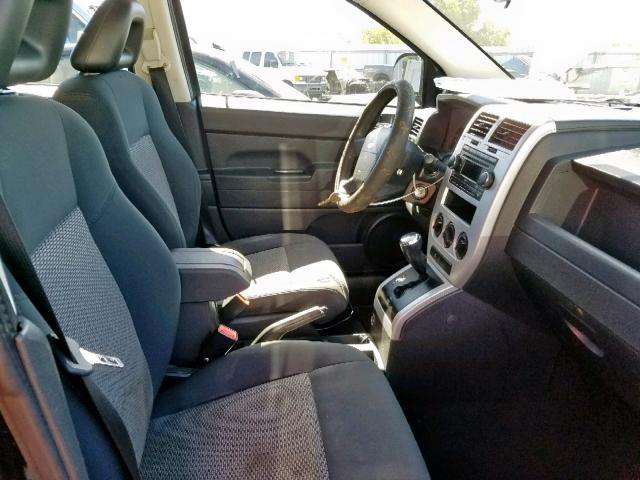 1J8FF47W28D611669 - 2008 JEEP COMPASS SP შავი ფოტო 5