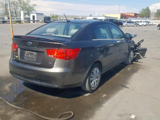 KNAFU4A20C5556576 - 2012 KIA FORTE EX BROWN photo 4