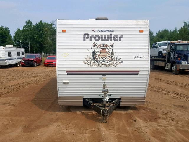 1EC1B302452972000 - 2005 FLEETWOOD PROWLER  WHITE photo 5