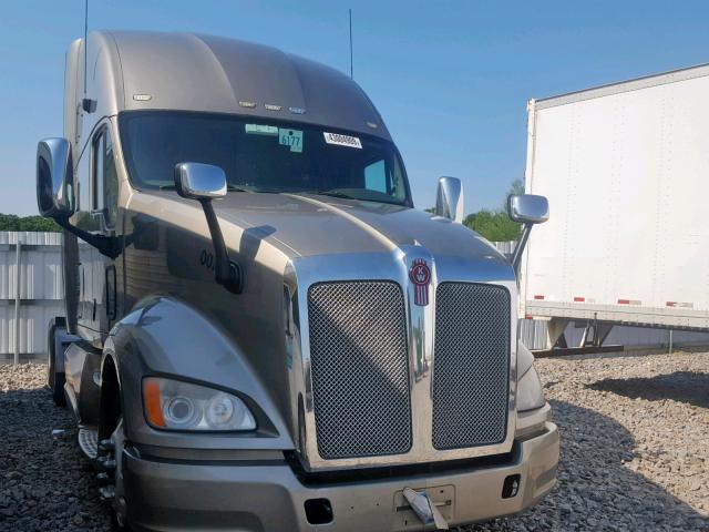 1XKFDP9X7BJ295137 - 2011 KENWORTH CONSTRUCTI GRAY photo 1