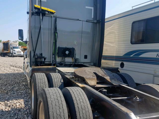 1XKFDP9X7BJ295137 - 2011 KENWORTH CONSTRUCTI GRAY photo 3