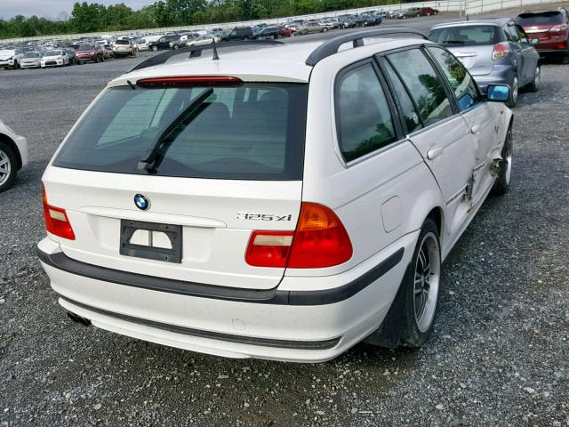 WBAEP33432PE91479 - 2002 BMW 325 XIT WHITE photo 4