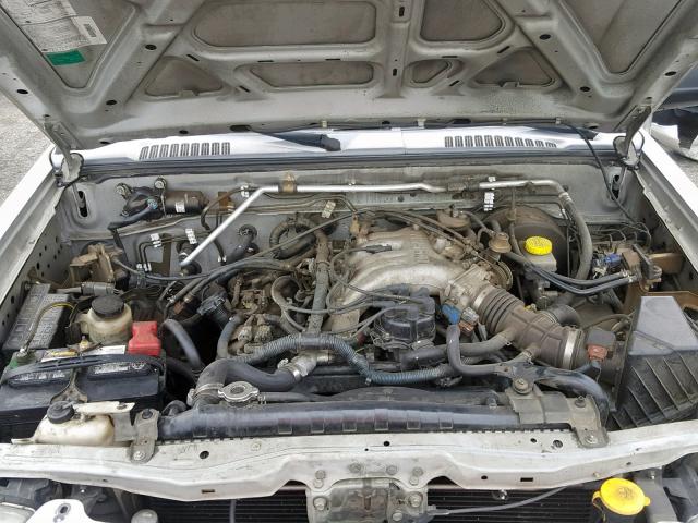 1N6ED26TX4C452353 - 2004 NISSAN FRONTIER K SILVER photo 7