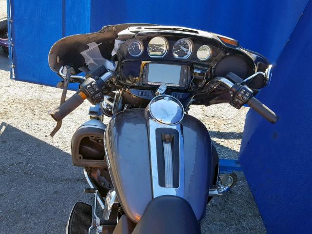 1HD1KEL14EB702106 - 2014 HARLEY-DAVIDSON FLHTK ELEC GRAY photo 5