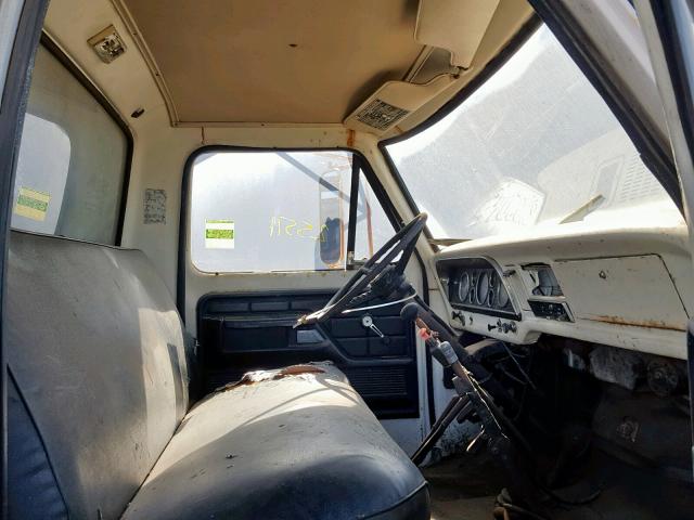 F61EVC75653 - 1976 FORD F600 WHITE photo 5