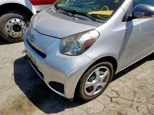 JTNJJXB04CJ014839 - 2012 TOYOTA SCION IQ SILVER photo 9