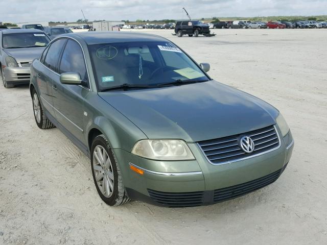 WVWMD63B64P145630 - 2004 VOLKSWAGEN PASSAT GL GREEN photo 1