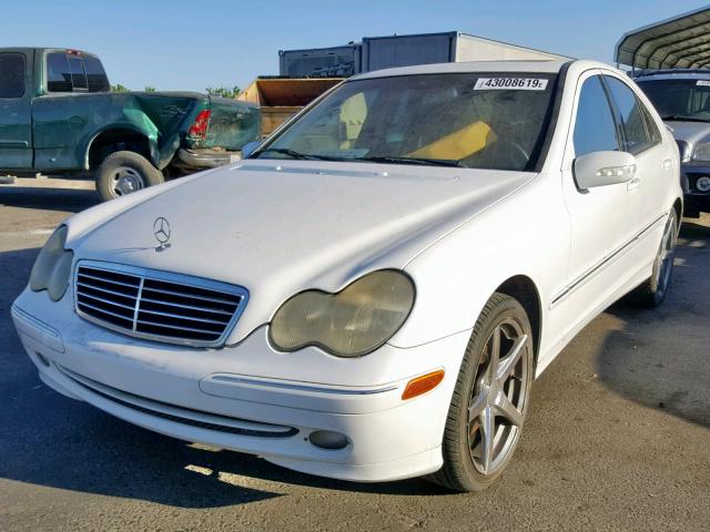 WDBRF64J21F036815 - 2001 MERCEDES-BENZ C320 WHITE photo 2