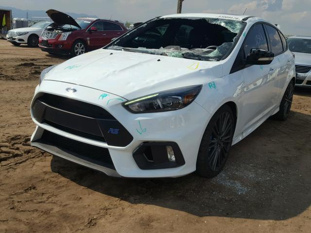 WF0DP3TH9H4122020 - 2017 FORD FOCUS RS WHITE photo 2