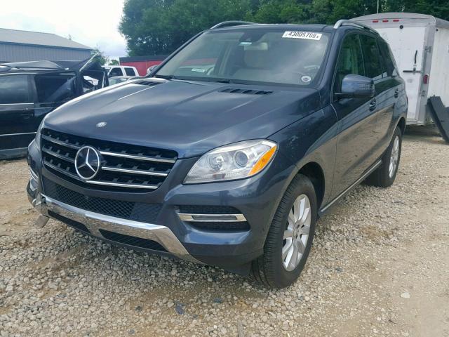 4JGDA0EB1FA472442 - 2015 MERCEDES-BENZ ML 250 BLU GRAY photo 2