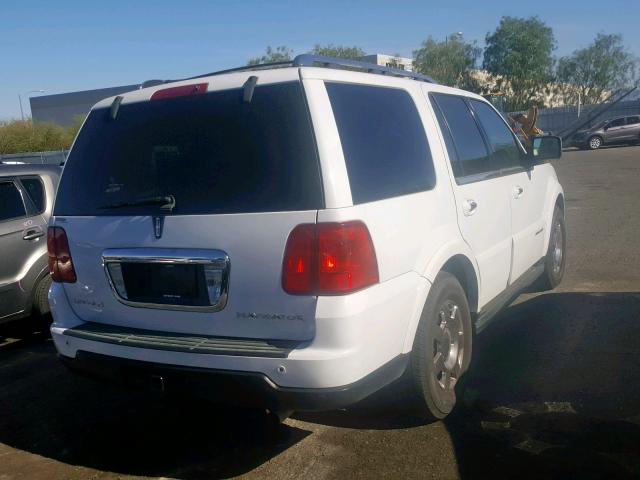 5LMFU27596LJ01436 - 2006 LINCOLN NAVIGATOR WHITE photo 4