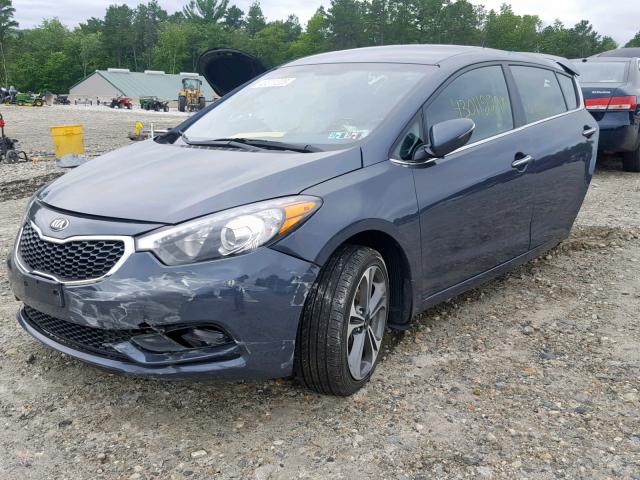 KNAFX5A86G5627755 - 2016 KIA FORTE EX GRAY photo 2