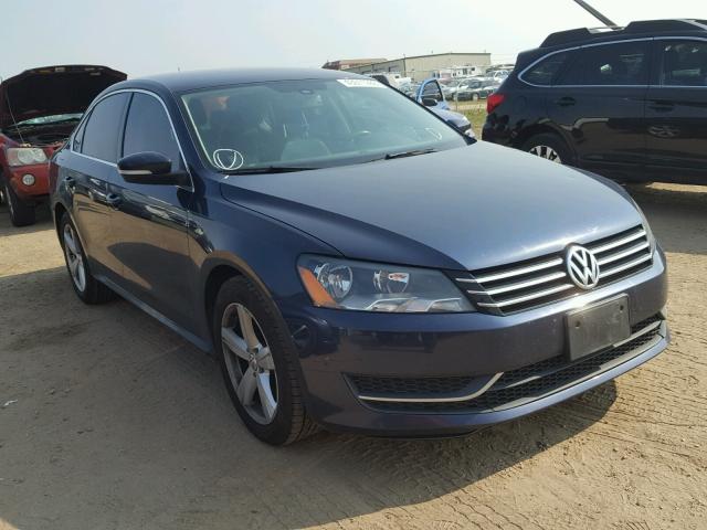 1VWBH7A30DC150758 - 2013 VOLKSWAGEN PASSAT SE BLUE photo 1